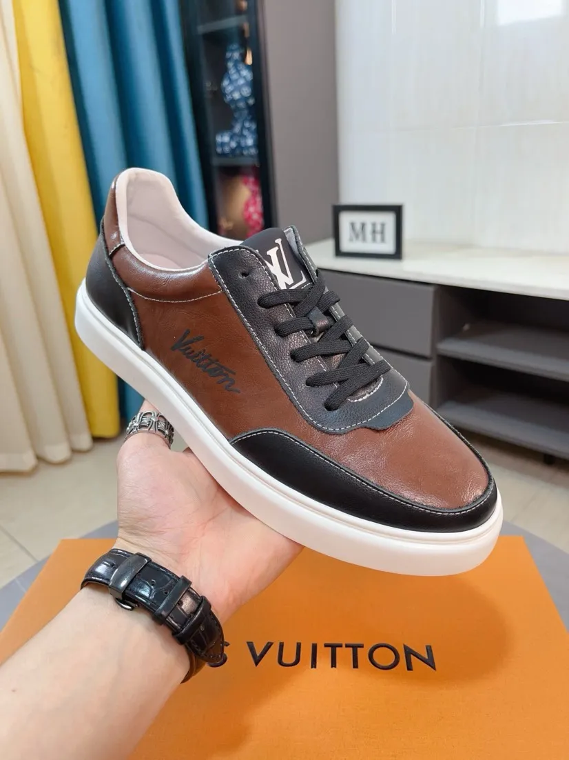 Ex-factory price 440🌹🌹[LV]🌹High-end brand of men's shoes: Official website 1:1 Latest masterpiece: The upper is made of first-layer cowhide imported from Italy with special materials➕made of full genuine leather lining🔥, making walking more convenient and comfortable! Exclusive new style, stunning work [color]! Create a fashionable personality to set off your uniqueness! A must-have for trendy men! Classic🔥Number: 38-44